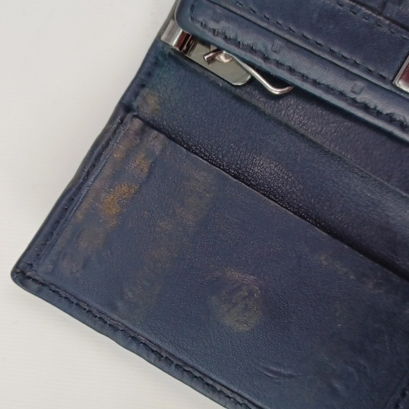 Gucci Guccisima Key Case - Picture 7 of 14